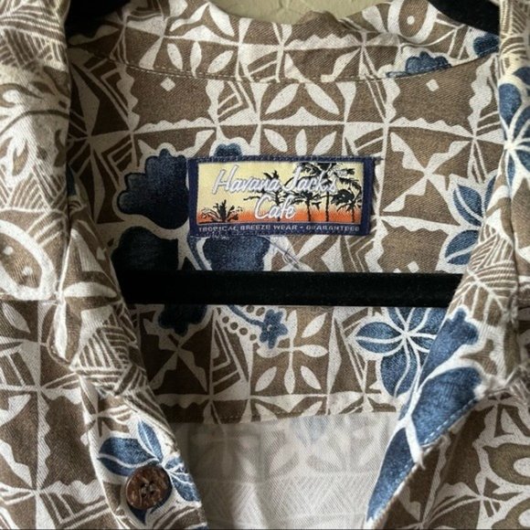 SOLD Caribbean Hawaiian floral print Button Down short sleeve shirt - Picture 6 of 7